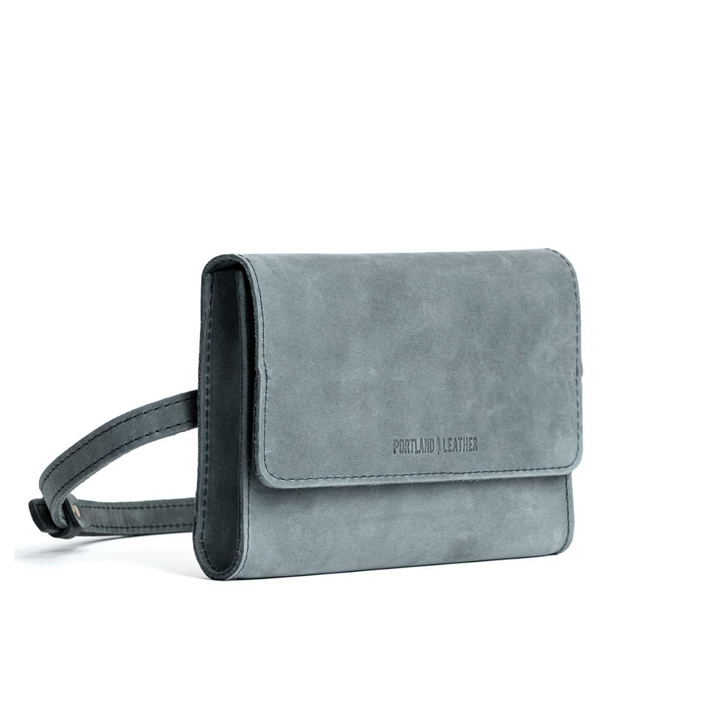  Storm | Petite bag with magnetic flap closure and adjustable belt strap