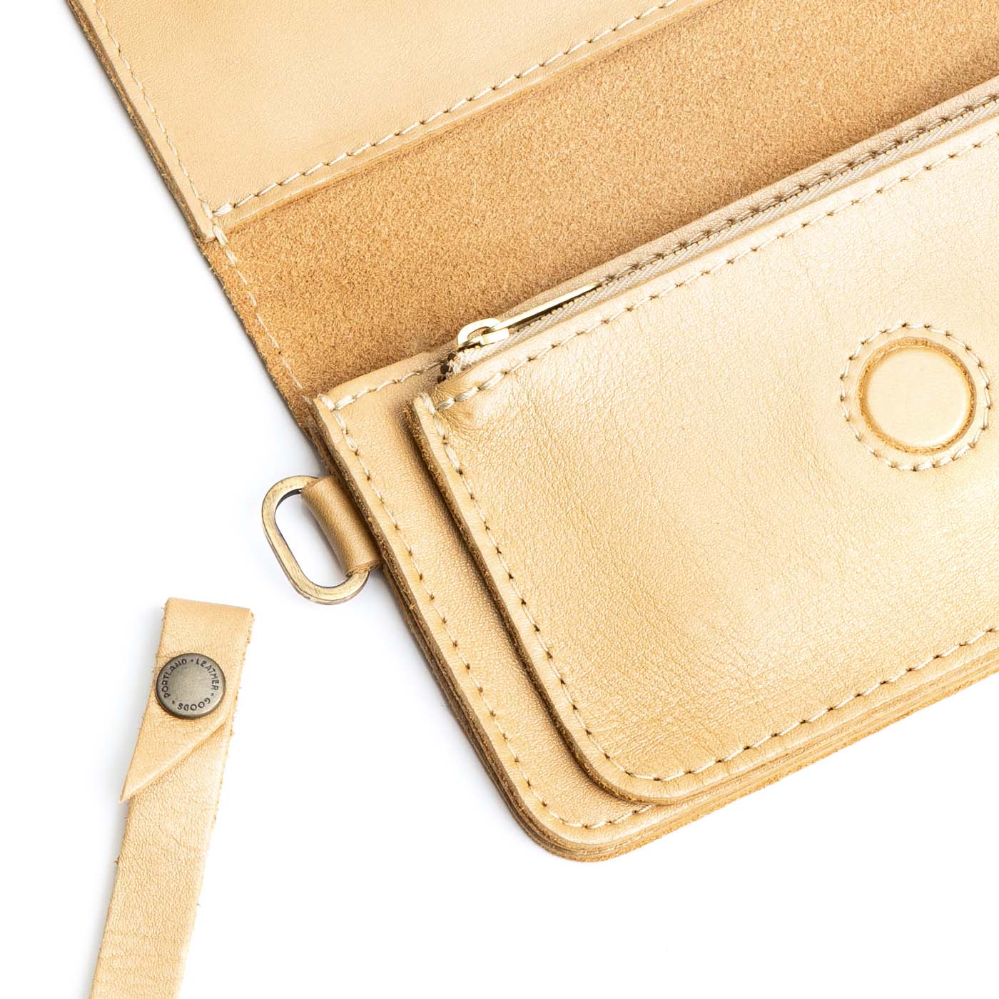 Champagne | Leather wallet clutch with wristlet and magnetic closure