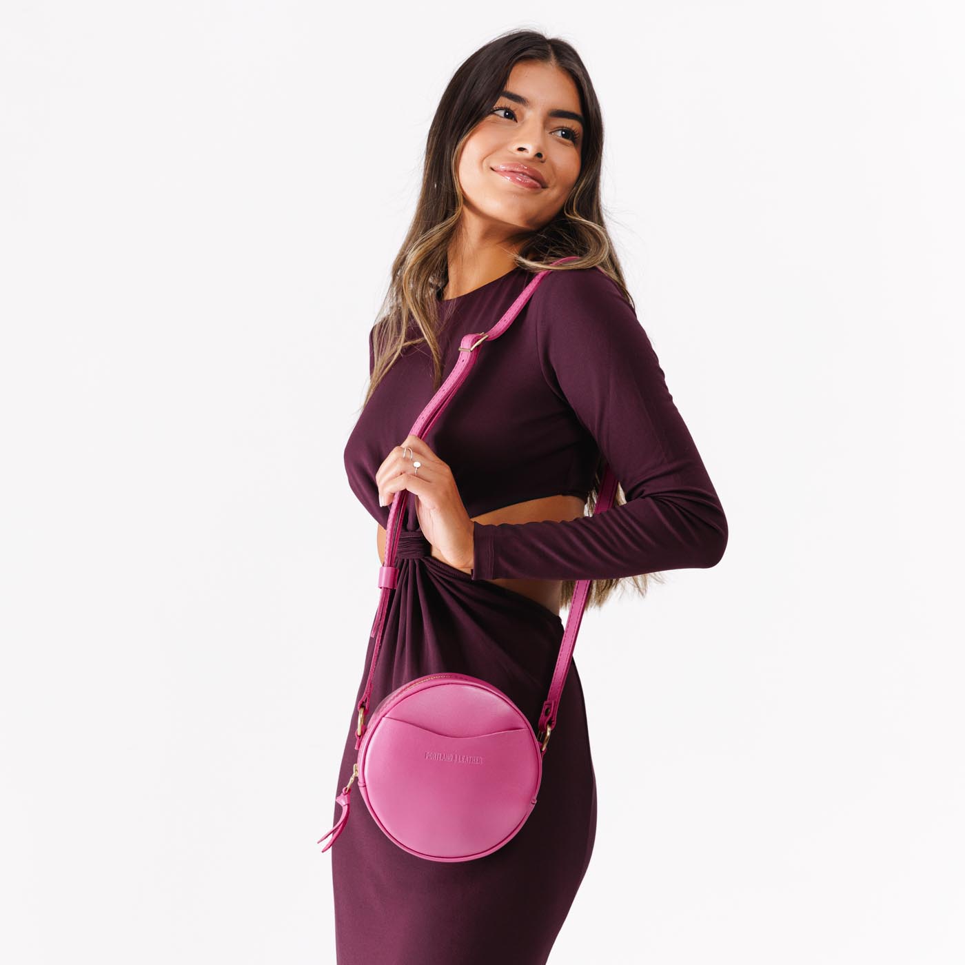 Lip Gloss*Small | Circle shaped crossbody bag with top zipper