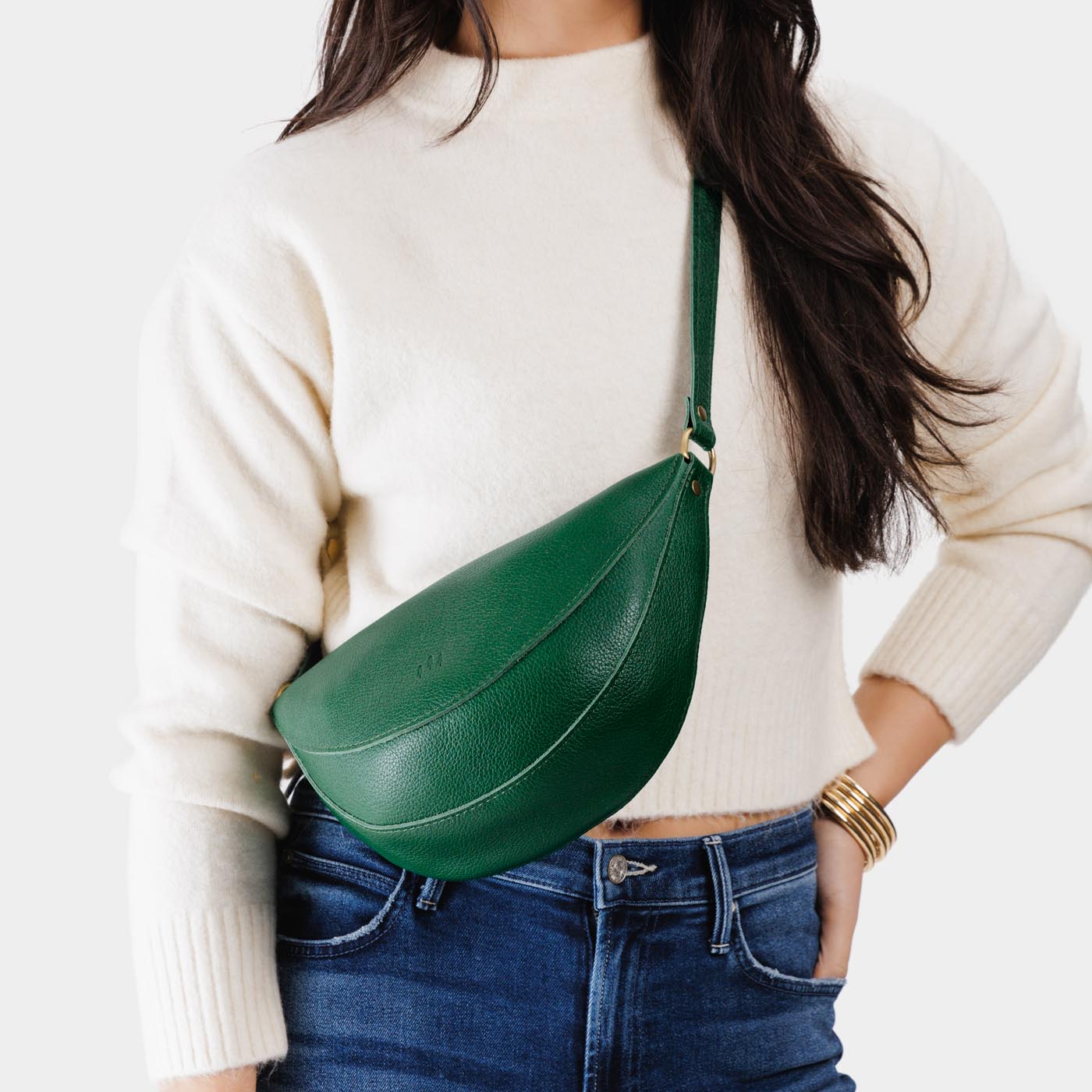 Bacalar Medium | Half circle shaped sling bag