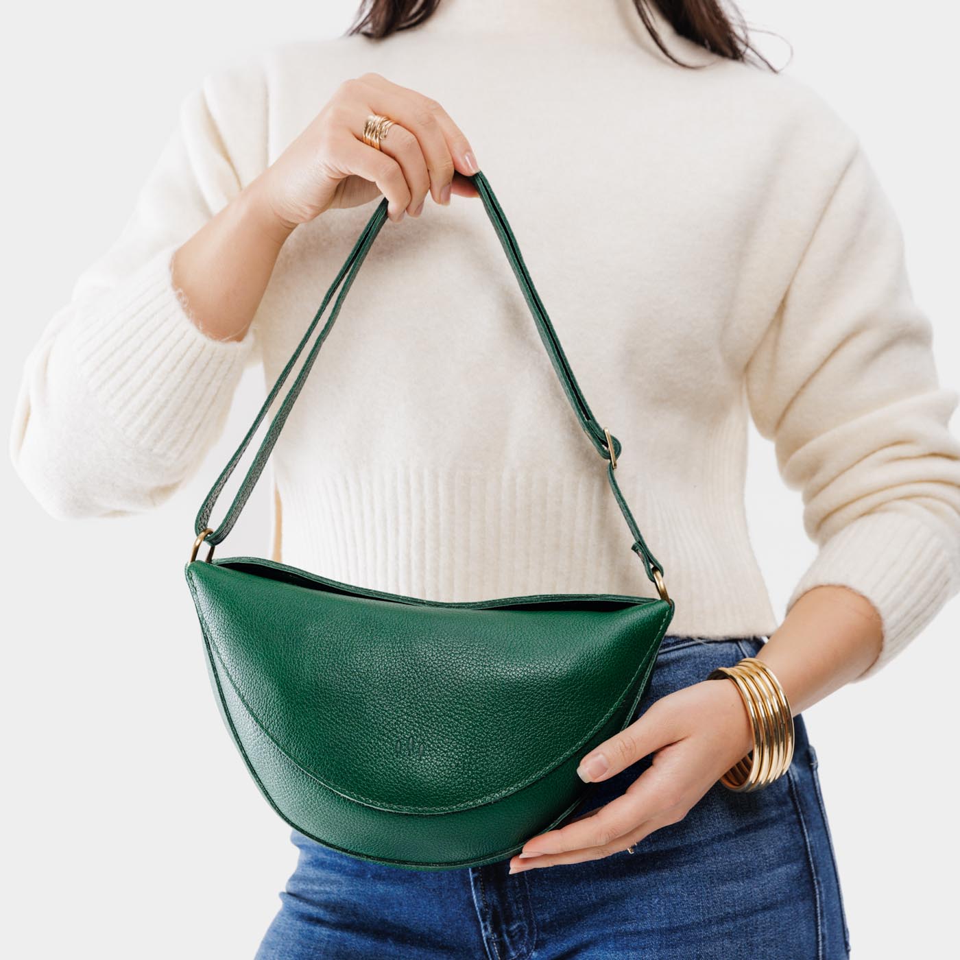 Bacalar*Medium | Half circle shaped sling bag