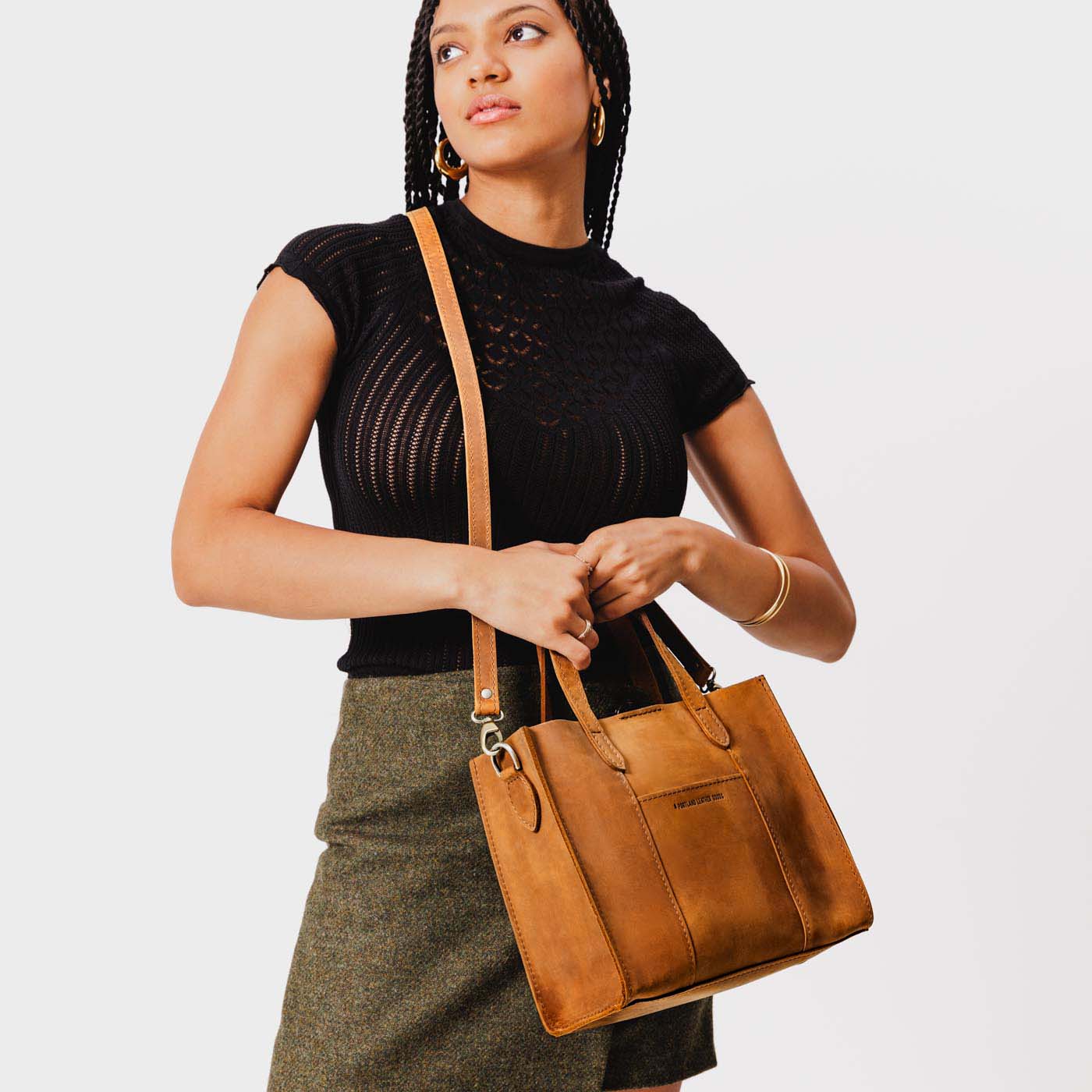 Dakota | Structured mid-size tote bag with overlapping panels and crossbody strap