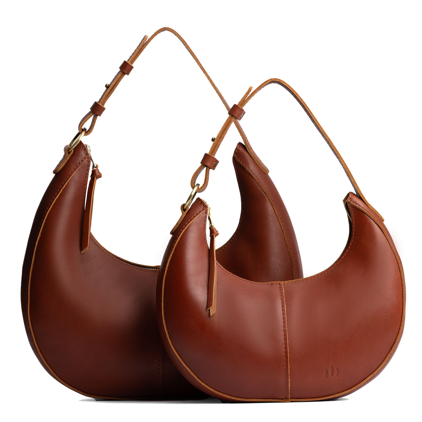 Chestnut | Crescent shaped shoulder bag with zipper closure and adjustable strap