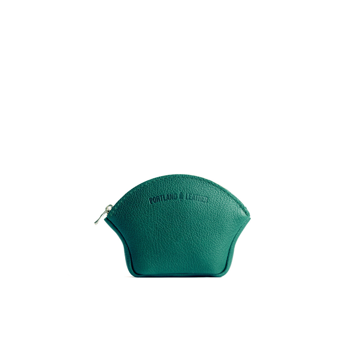 Bacalar Small | Seashell shaped leather makeup bag with curved top zipper and flat bottom