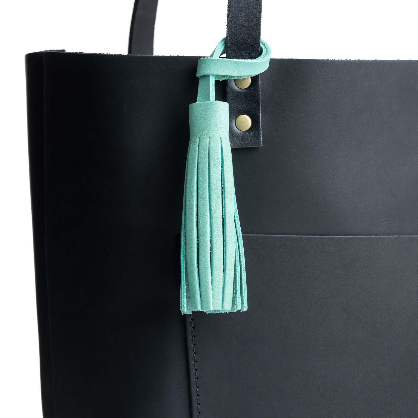 Mint Classic | Fringed leather tassel with leather loop