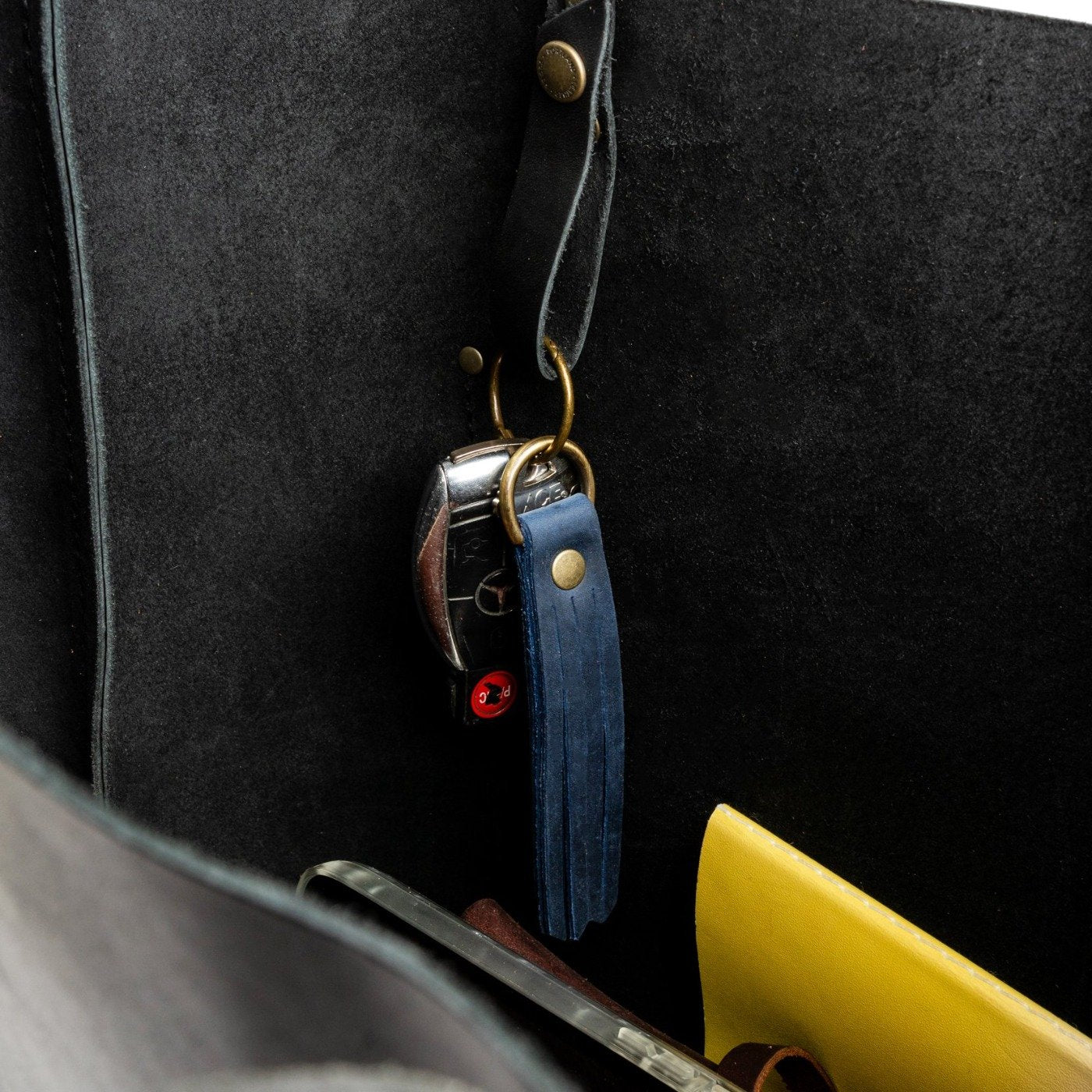 Deep Water*Large | slim leather tassel with brass ring